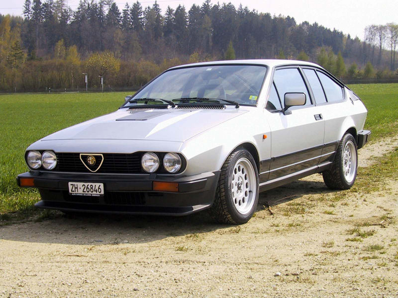 http://www.alfetta-gt.de/ADhome1/club/ar-gtv_galerie/ar-gal_gtv6/GTV_Campisi_0036.jpg